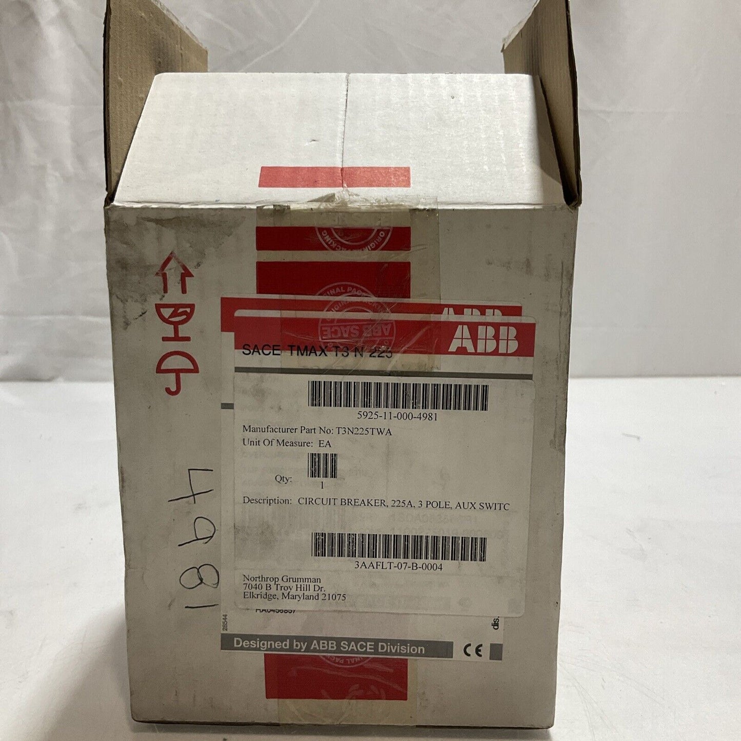 ABB  SACE TMAX  T3N 225A CIRCUIT BREAKER 3 POLE  AUX SWITCH  U3S