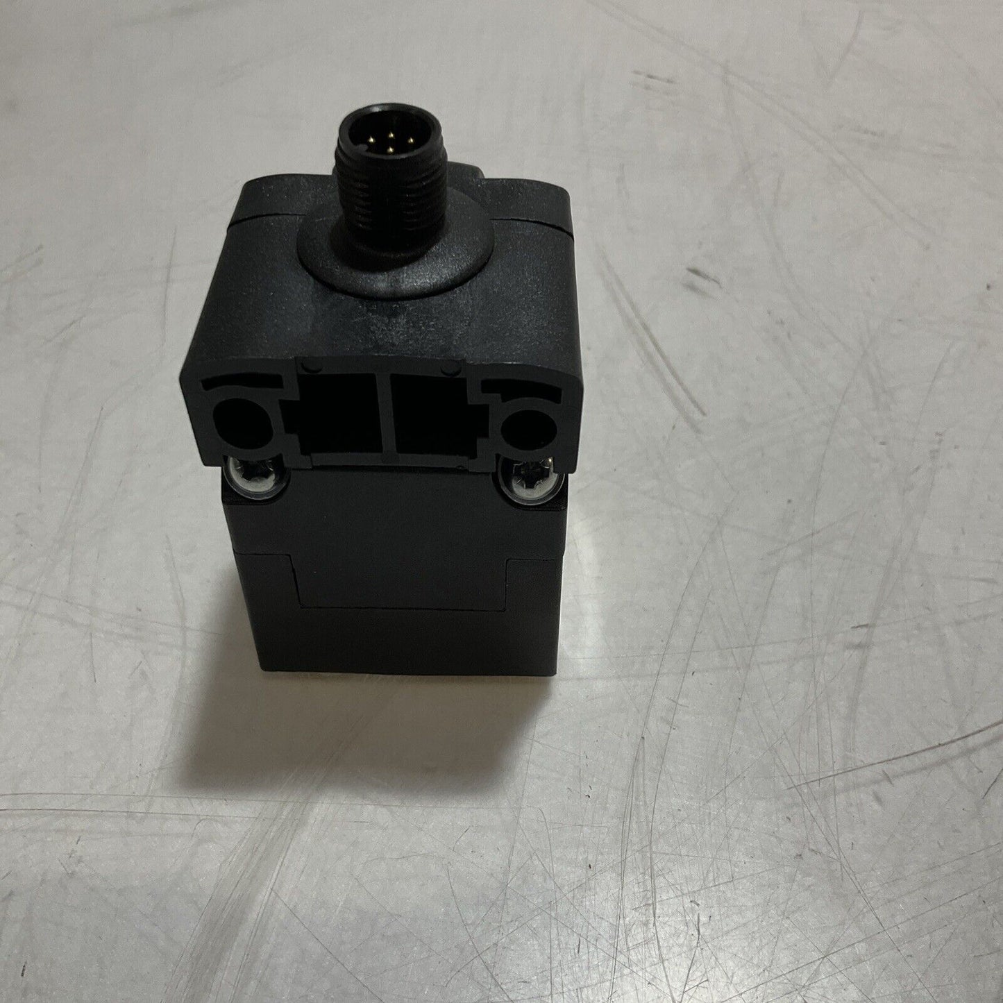 SICK  T40-E0101K  SAFETY SWITCH 24VDC   U3S