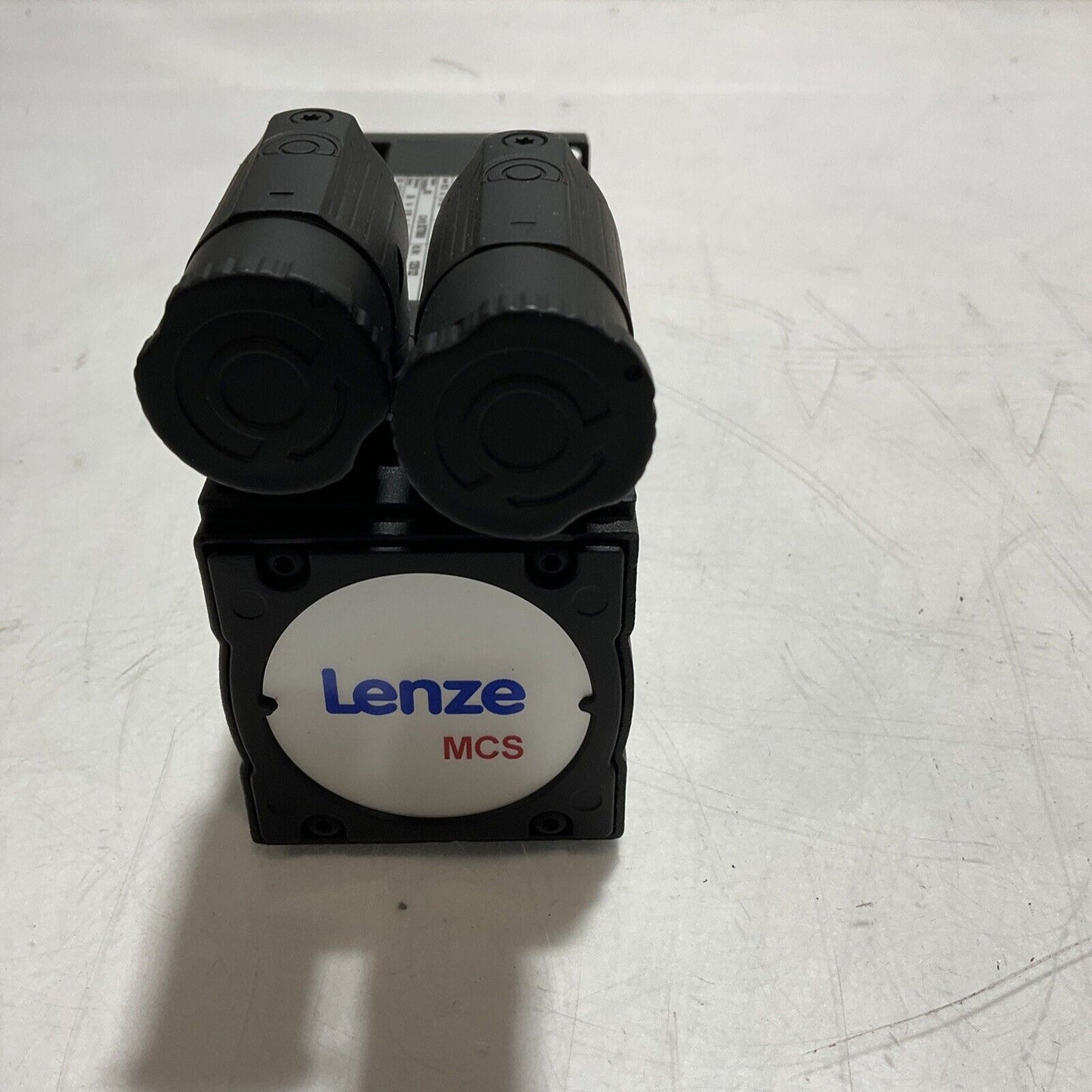 LENZE MCS 06F60LRS0P1-A11N-ST5500N-R2SU SERVO MOTOR U3S