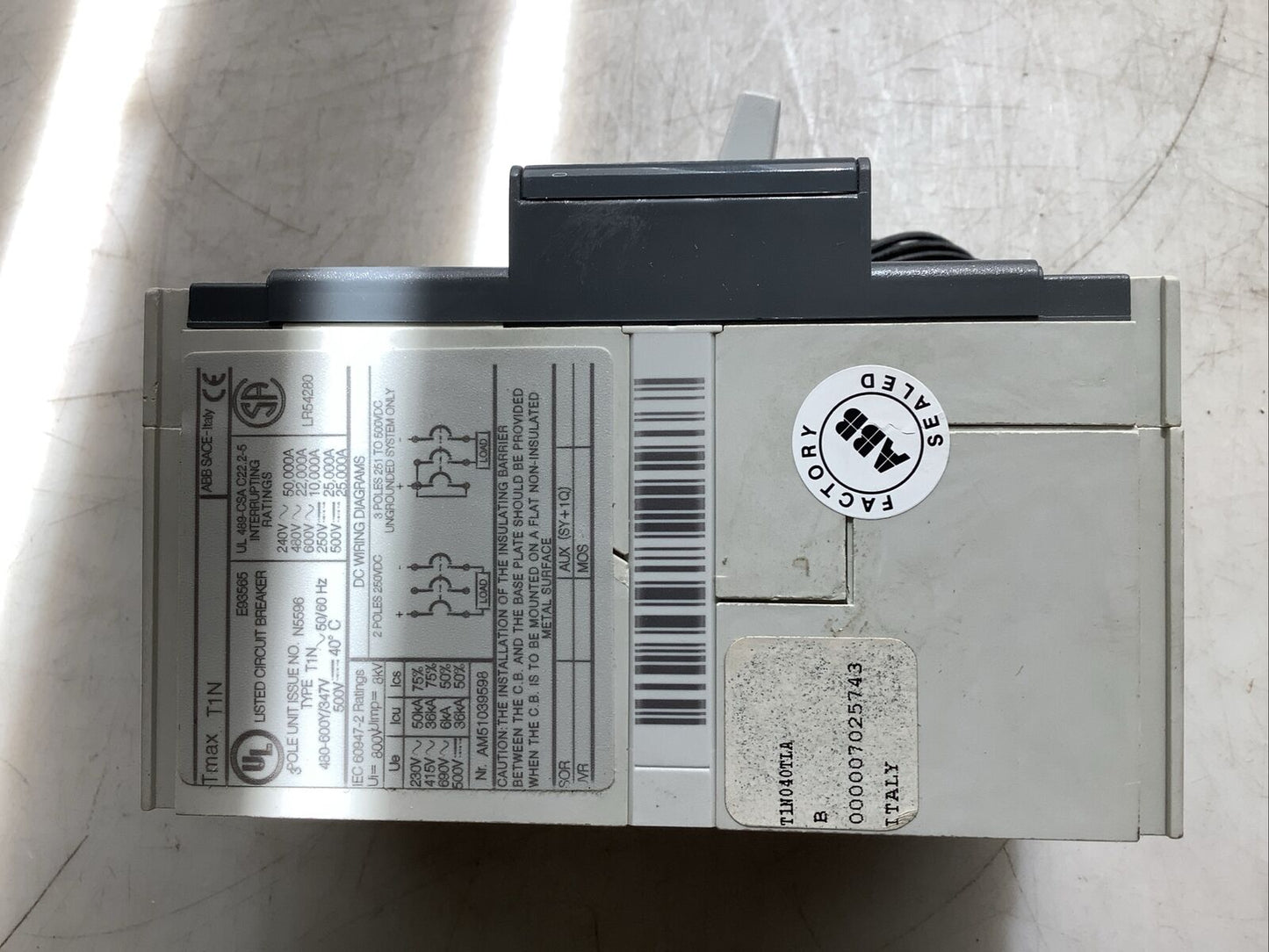 ABB T1N040TLA SACE TMAX T1N CIRCUIT BREAKER 40A 3P U3S