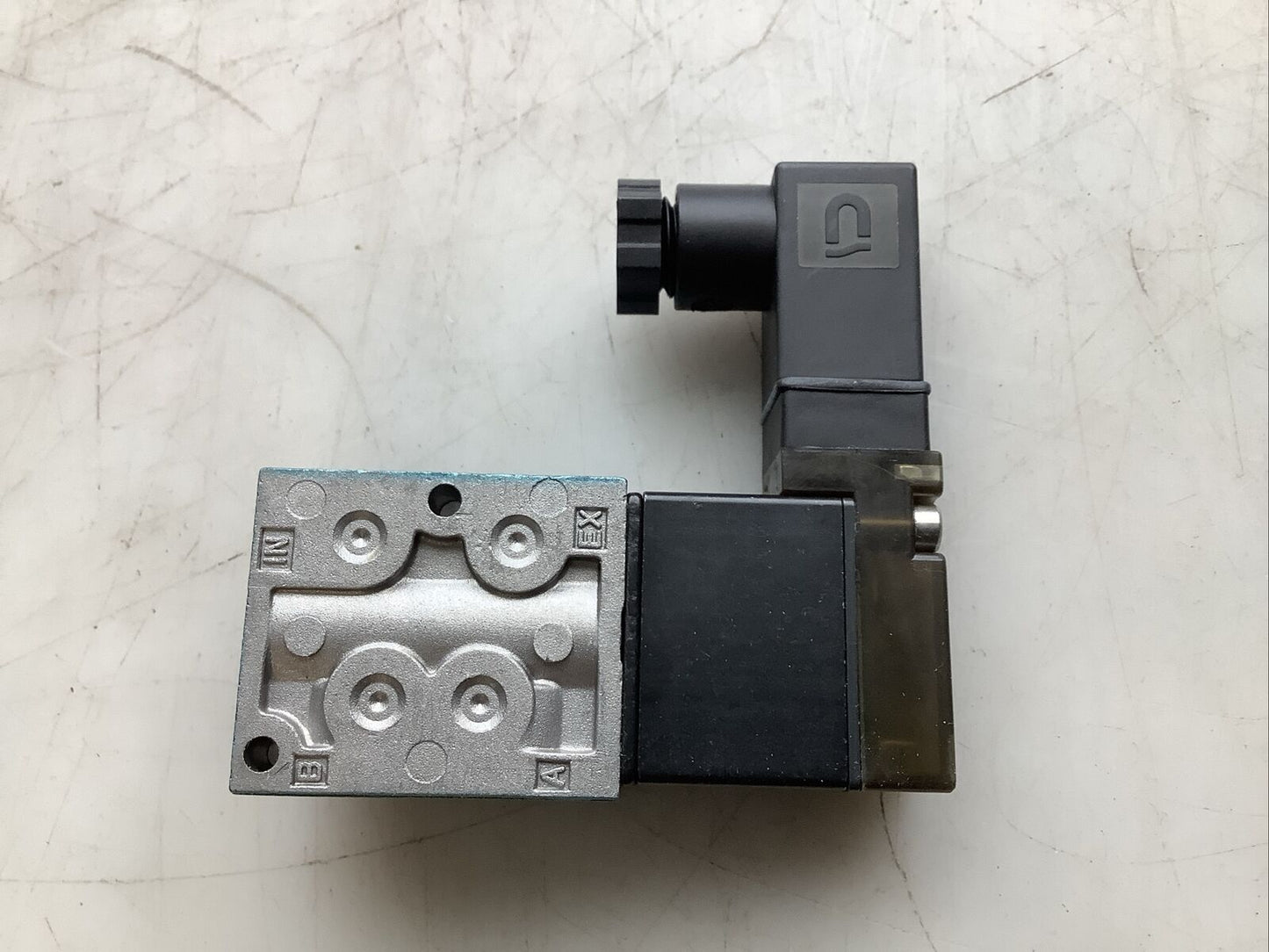 MAC 46A-AA1-JDE0-1KA PNEUMATIC SOLENOID VALVE 24 VDC 1.8 W U3S