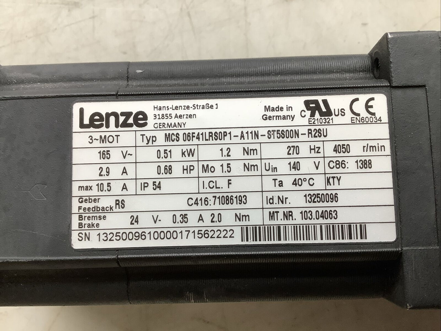 LENZE MCS 06F41LRS0P1-A11N-ST5S00N-R2SU SERVO MOTOR 4050RPM 165V 0.68HP U3S