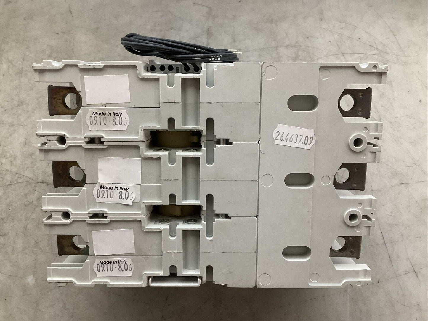 ABB SACE TMAX T5N 400 CIRCUIT BREAKER 300A 3P U3S