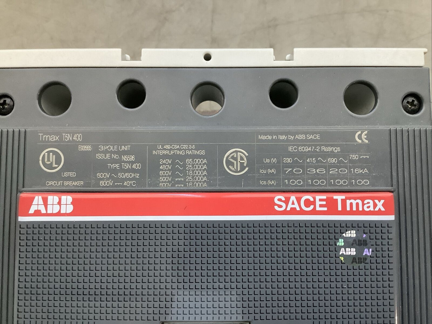 ABB SACE TMAX T5N 400 CIRCUIT BREAKER 300A 3P U3S