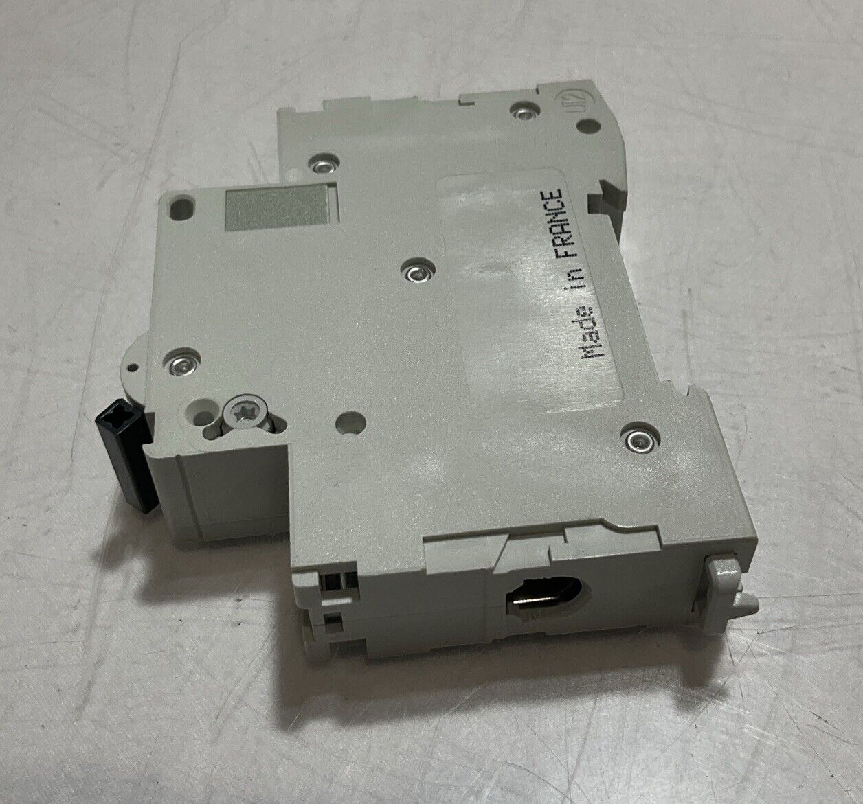 SCHNEIDER ELECTRIC 60163 MULTI 9 CIRCUIT BREAKER 2 POLE C60 D 15A U3S