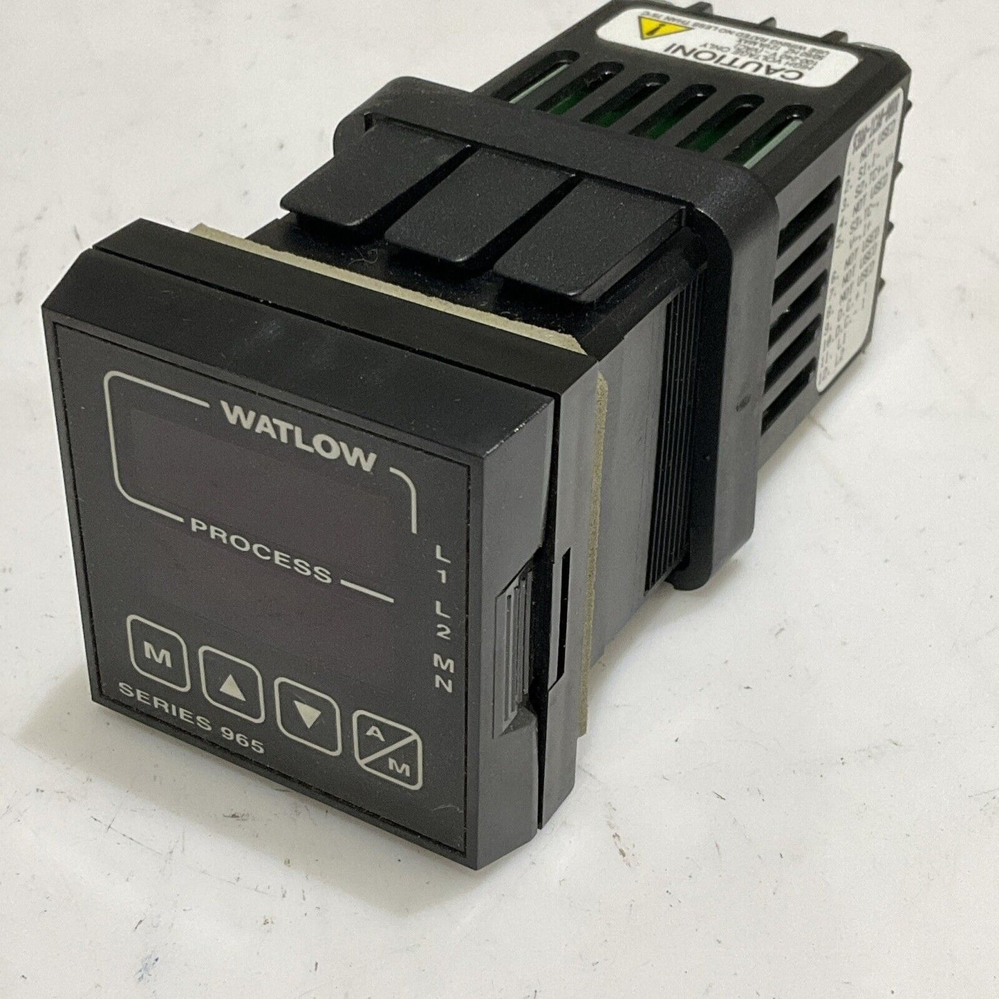 WATLOW 93AA-1CA0-00RR TEMPERATURE CONTROLLER SERIES 935 100-240V 50/60HZ RM6