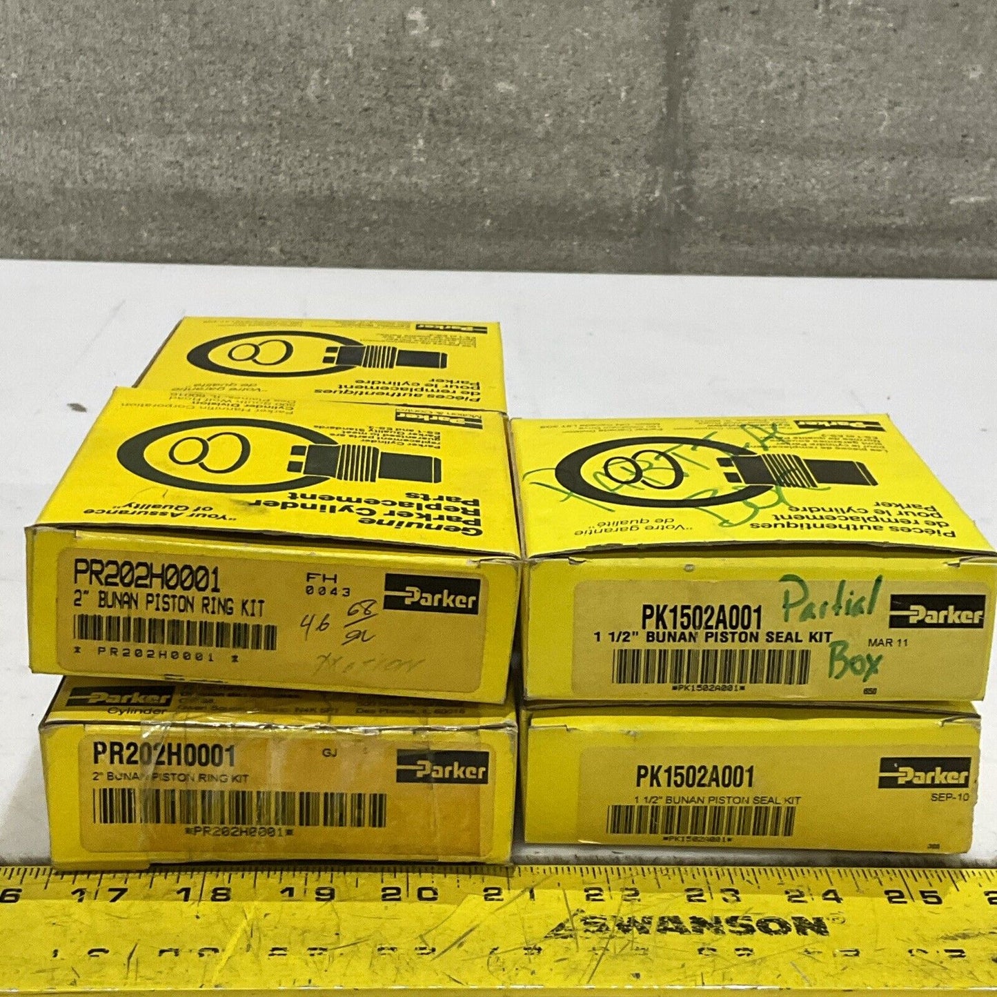 PARKER PISTON RING SERVICE KIT PR202H0001, PR102H001, PK1502A001 LOT OF 7 RM6