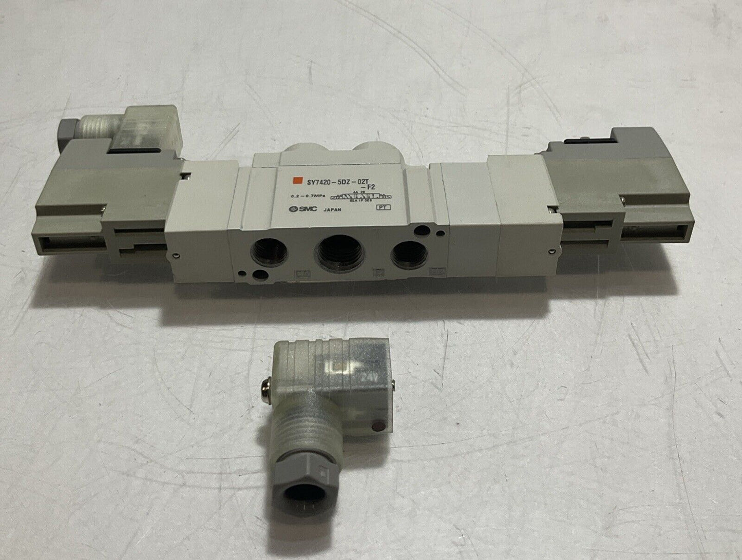 SMC SY7420-5DZ-02T-F2 SOLENOID VALVE 0.2-0.7 MPA U3S