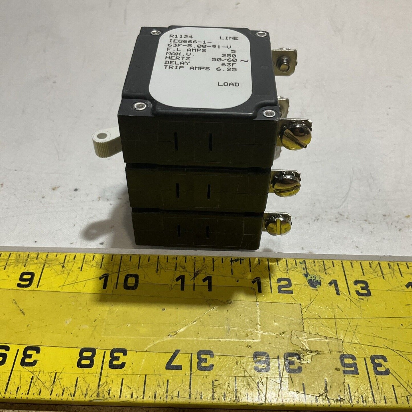 AIRPAX IEG666-1-63F-5.00-91-V  CIRCUIT  BREAKER  3POLESCREW  U3S