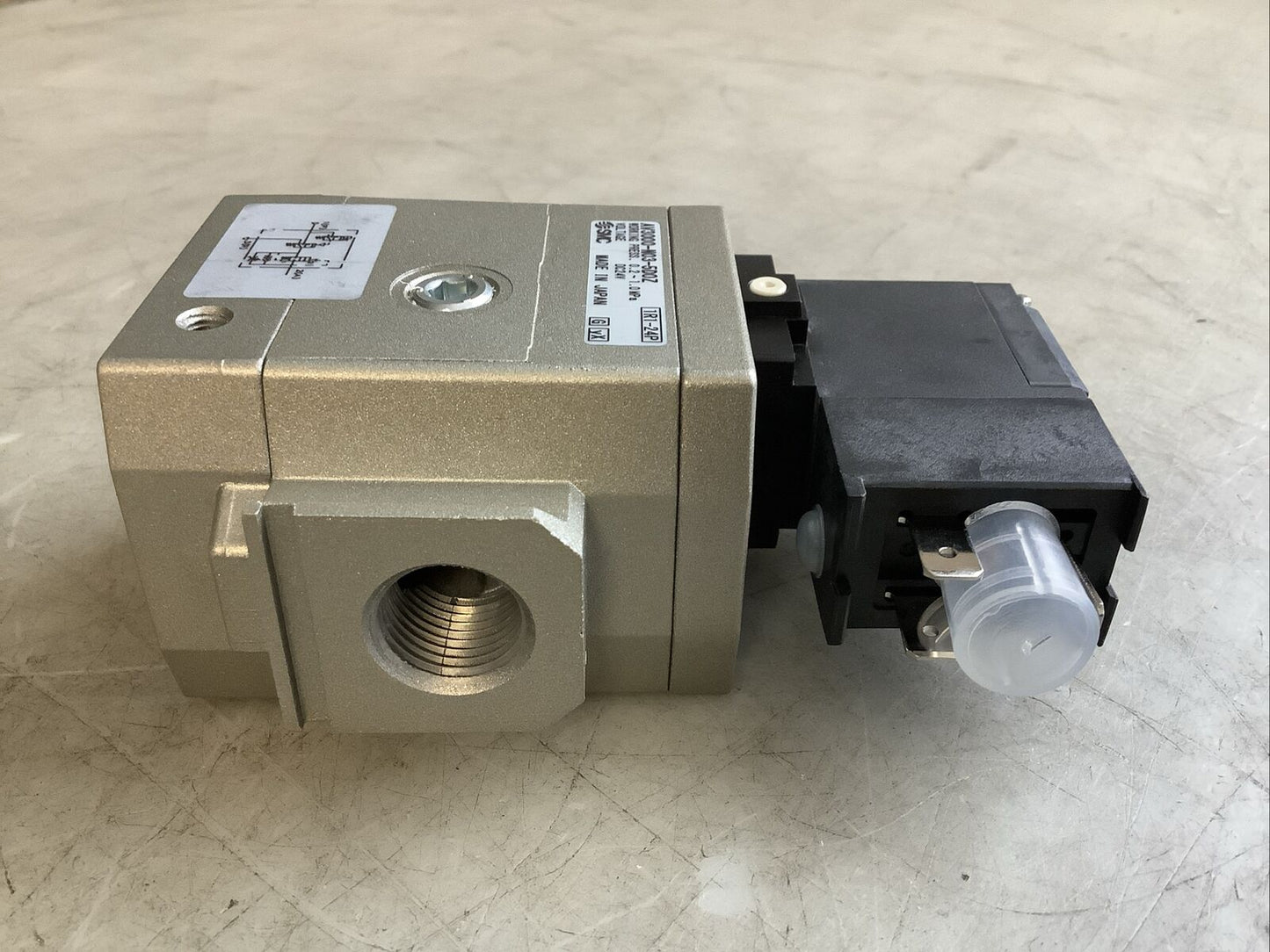 SMC AV3000-N03G-5D0Z SOFT START-UP VALVE U3S