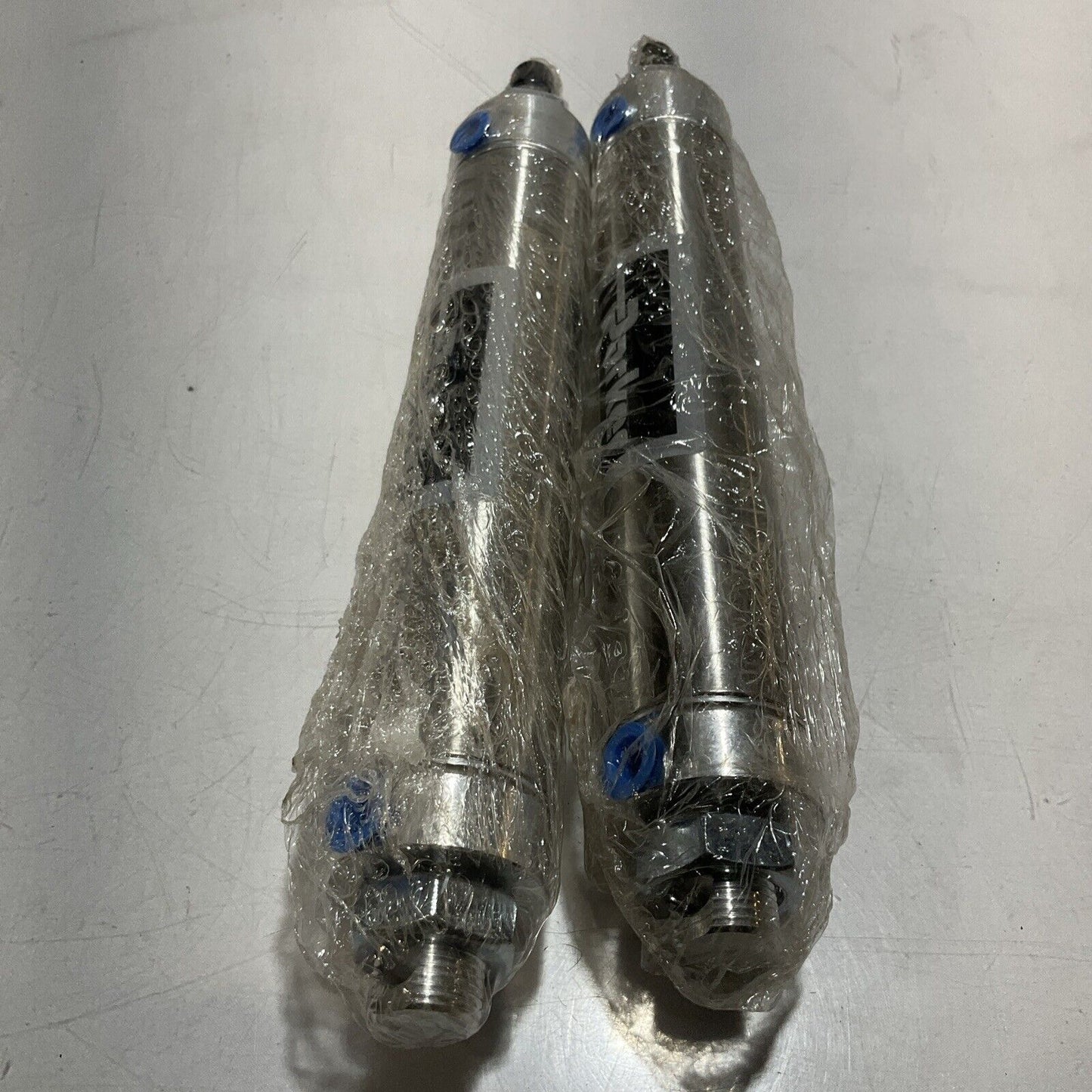 PARKER  49J813 1.50dxpsr06.00 AIR CYLINDER SILVER 250PSI  LOT OF 2  U3S