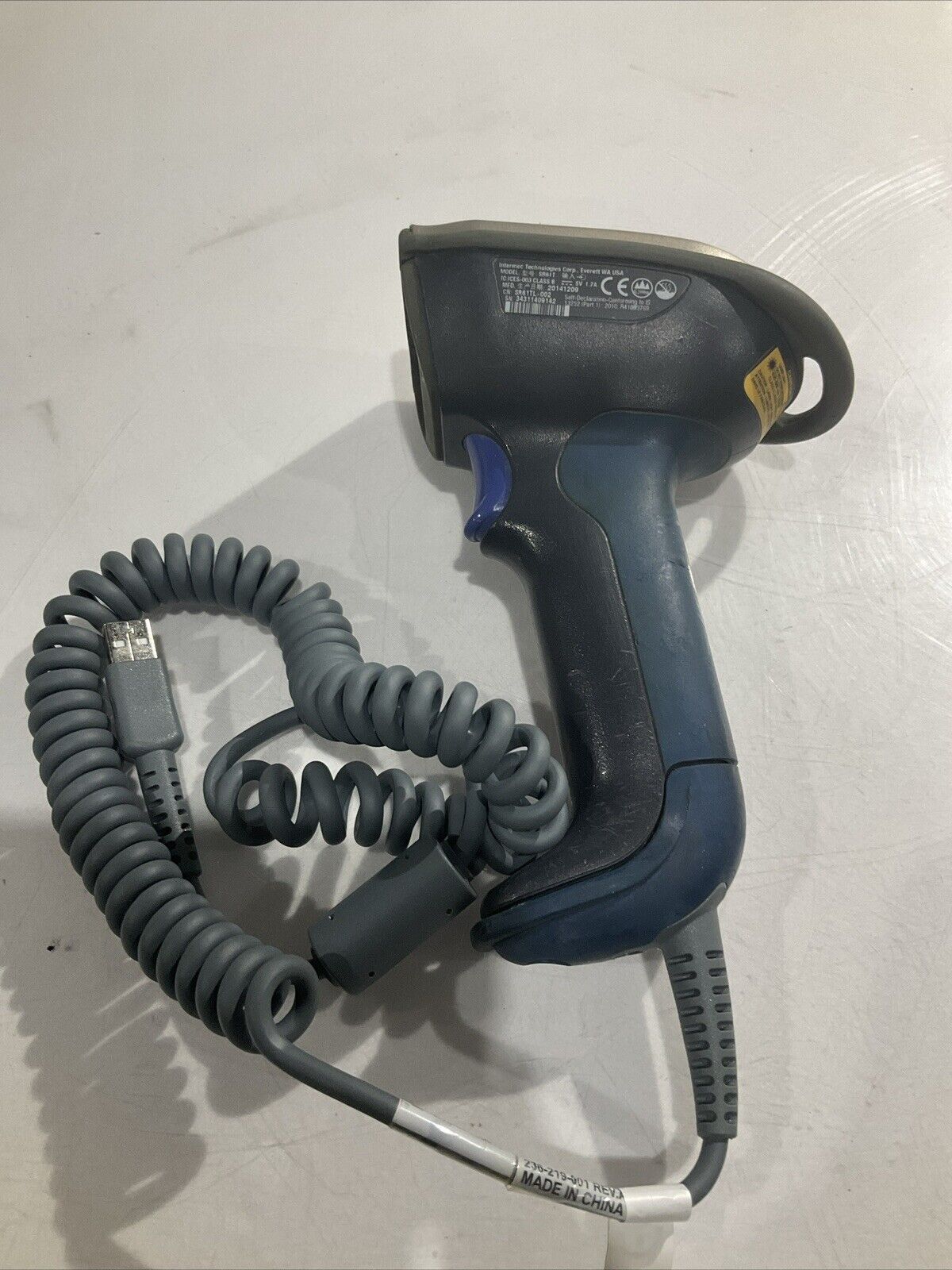 INTERMEC SR61T 236-219 INDUSTRIAL HiGTH  DENSITY  BARCODE SCANNER LOT OF 2 U3S