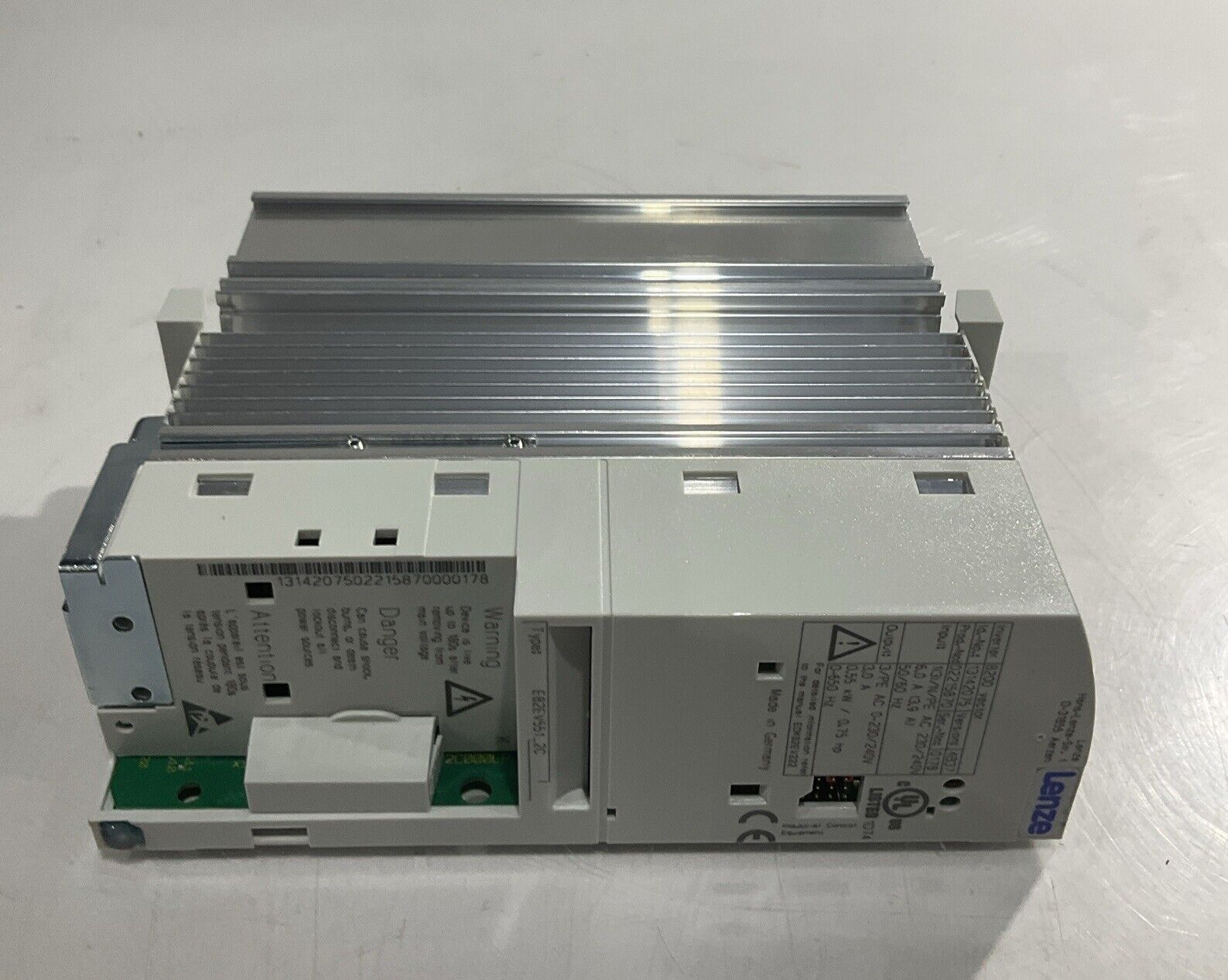 LENZE E82EV551K2C 8200 VECTOR FREQUENCY INVERTER DRIVE 0.55KW U3S