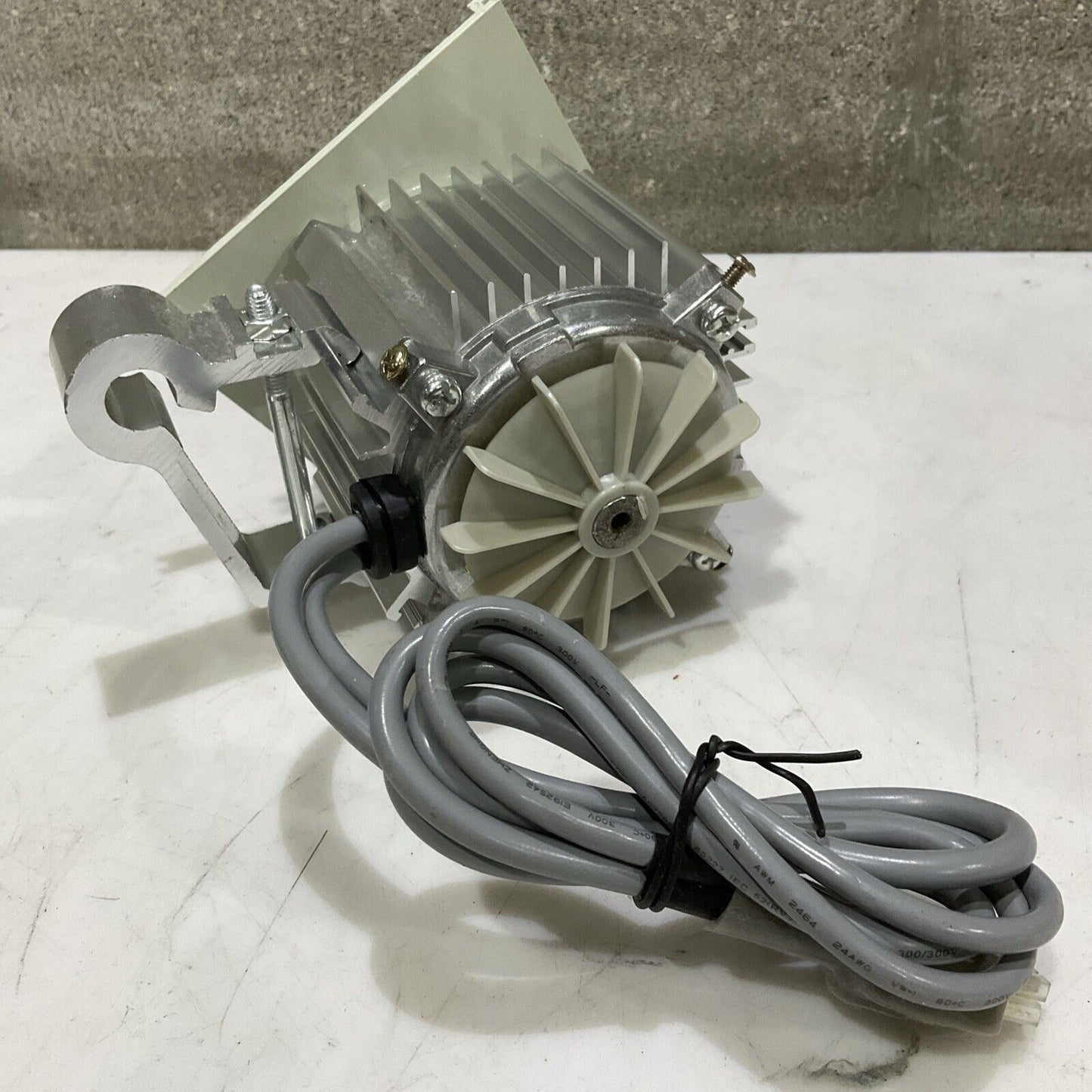 CONSEW CSM-2001 ELECTRONIC SERVO MOTOR 220V 550W 0-4500 RPM RM6