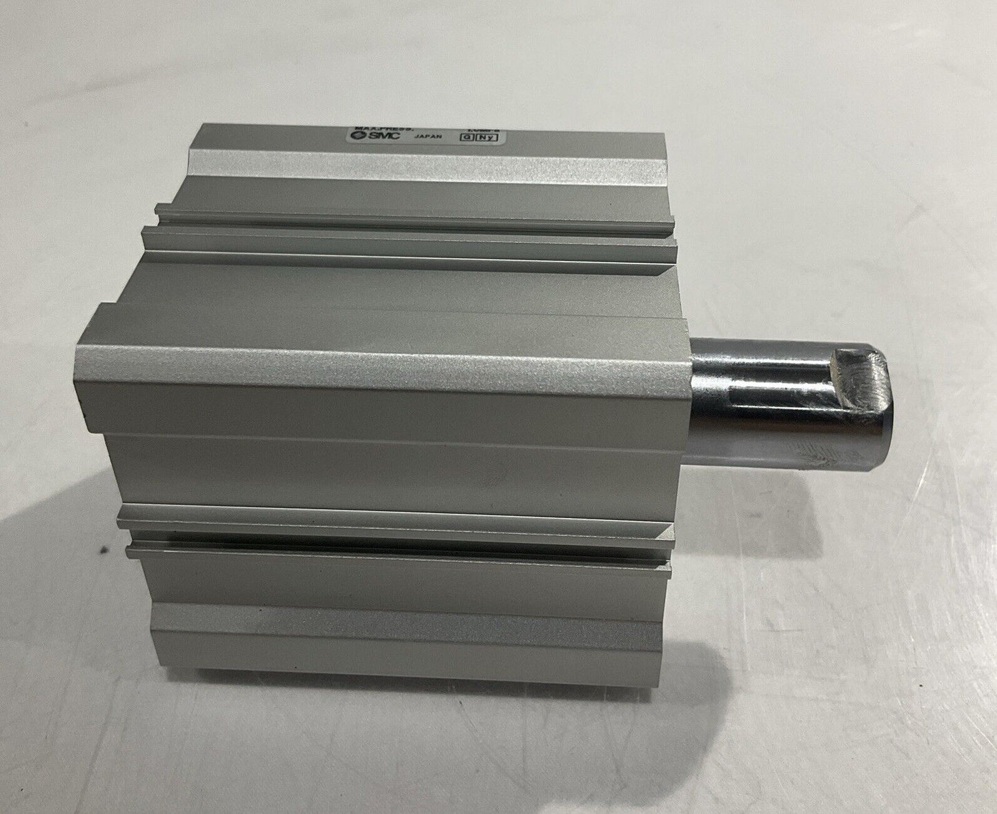 SMC  CDQ2WB50-25D CYLINDER  SHOT PIM U3S