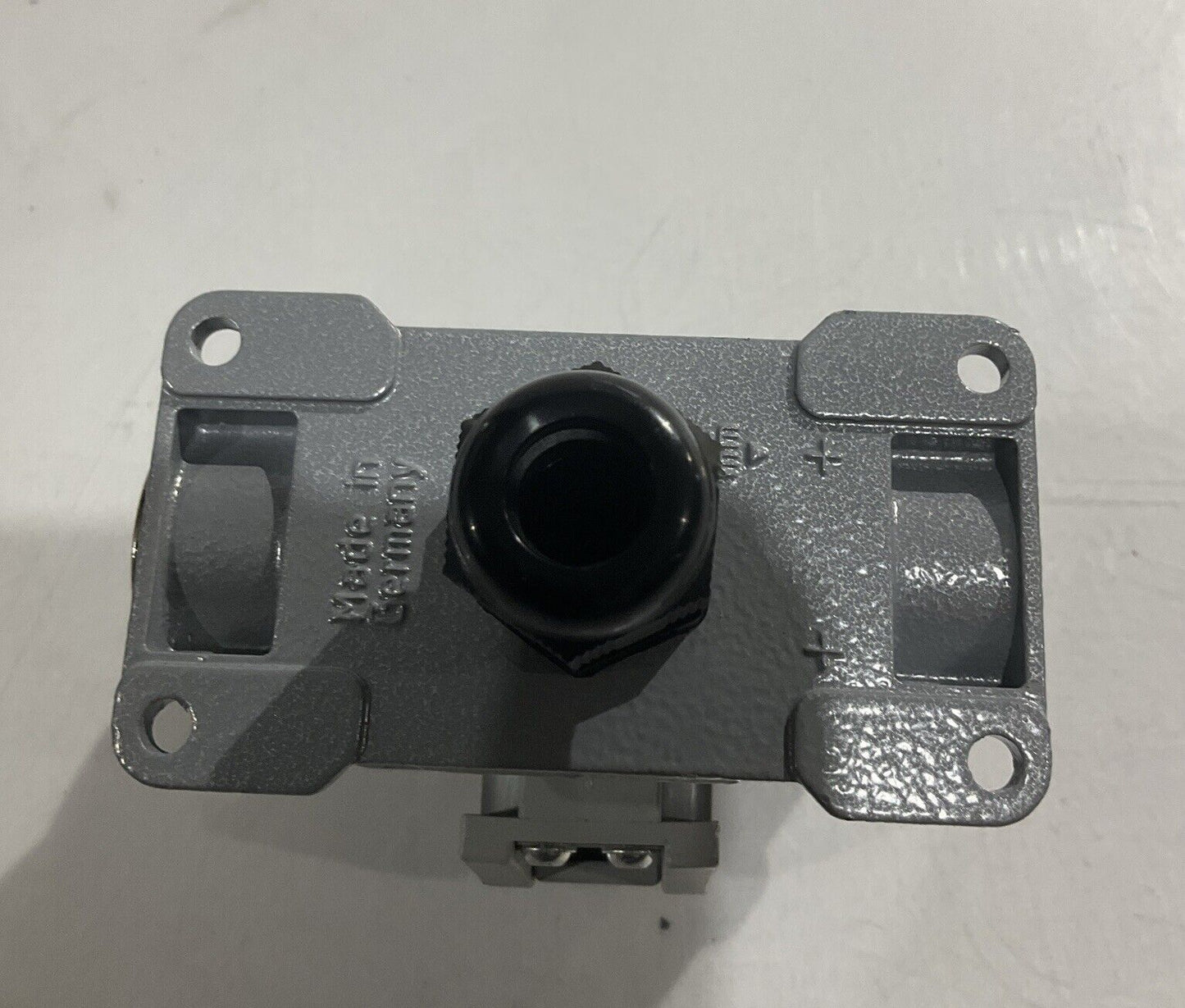 PHOENIX  CONTACT  1771422 CONTACT CONVER  U4M