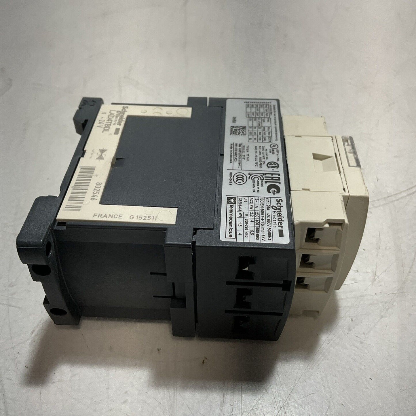 SCHNEIDER ELECTRIC LC1D09BD CONTACTOR  24V 3 P  50/60 HZLOT OF 3 U3S