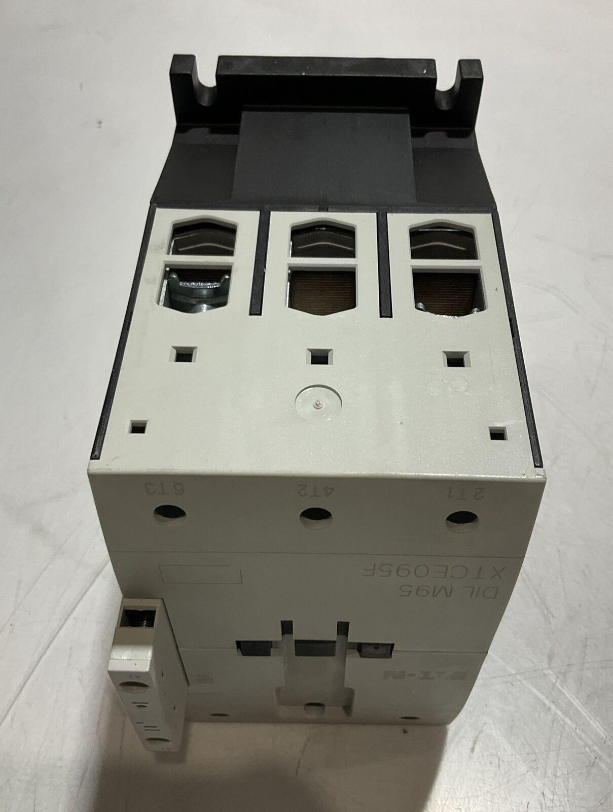 EATON  XTCE095F00A CONTACTOR 3 P  250 VDC 125 A U3S