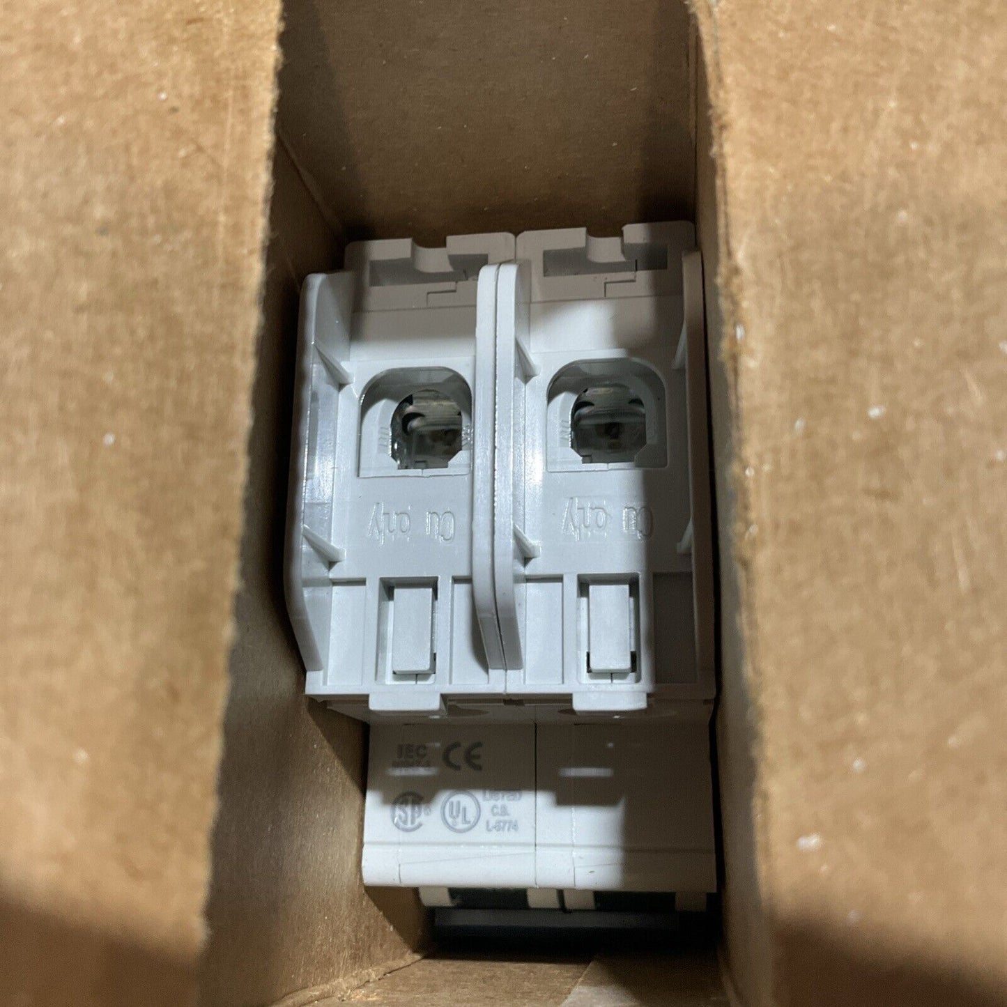 SCHNEIDER ELECTRIC 60141 MINI CIRCUIT BREAKER 6A 240V C60 U3S