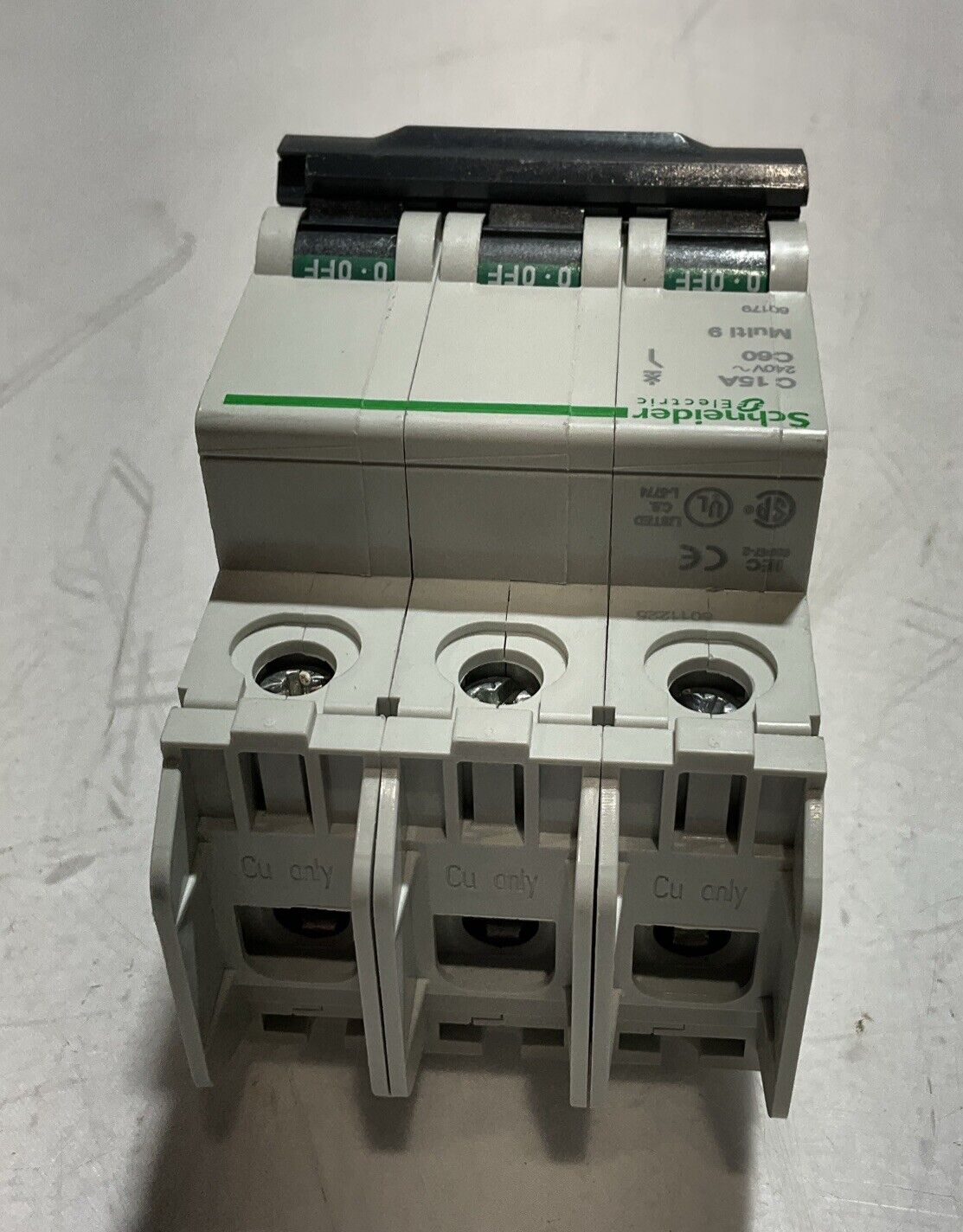 SCHNEIDER ELECTRIC 60179 MINI CIRCUIT BREAKER 3P 15A 240V MULTI 9 U3S