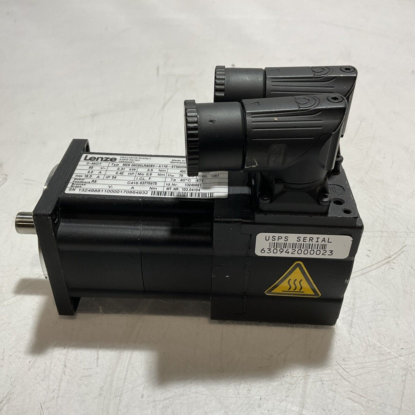 LENZE  MCS 06C60LRS0B0-A11N-ST5S00N-R2SU SERVO MOTOR U3S