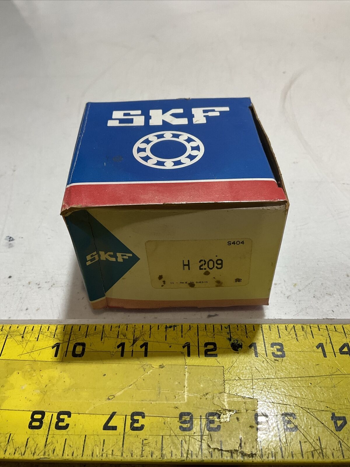 SKF  H209  ADAPTER  SLEEVES   74X52 U3S