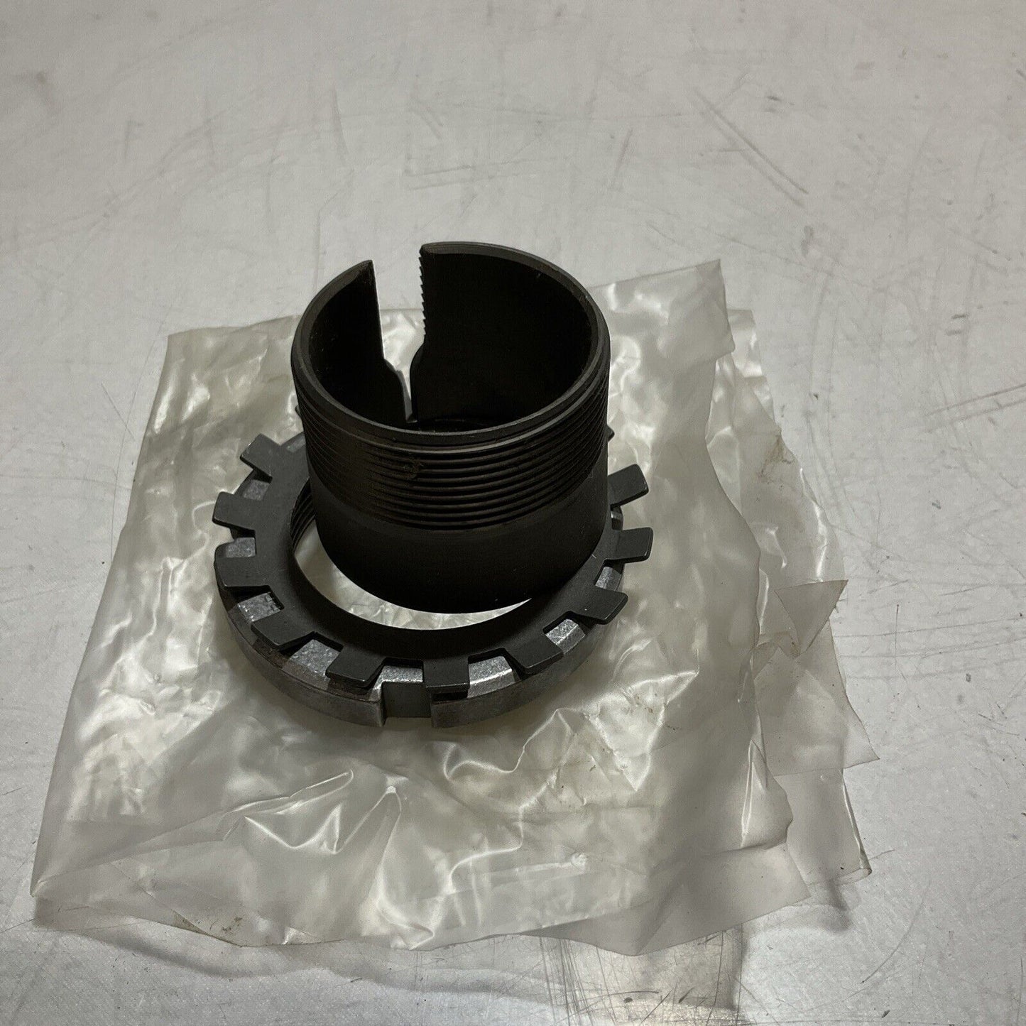 SKF H208 ADAPTER SLEEVES LOT OF 8 U3S