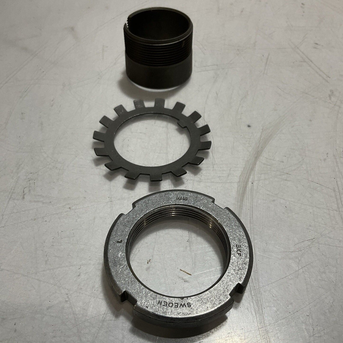 SKF H208 ADAPTER SLEEVES LOT OF 8 U3S