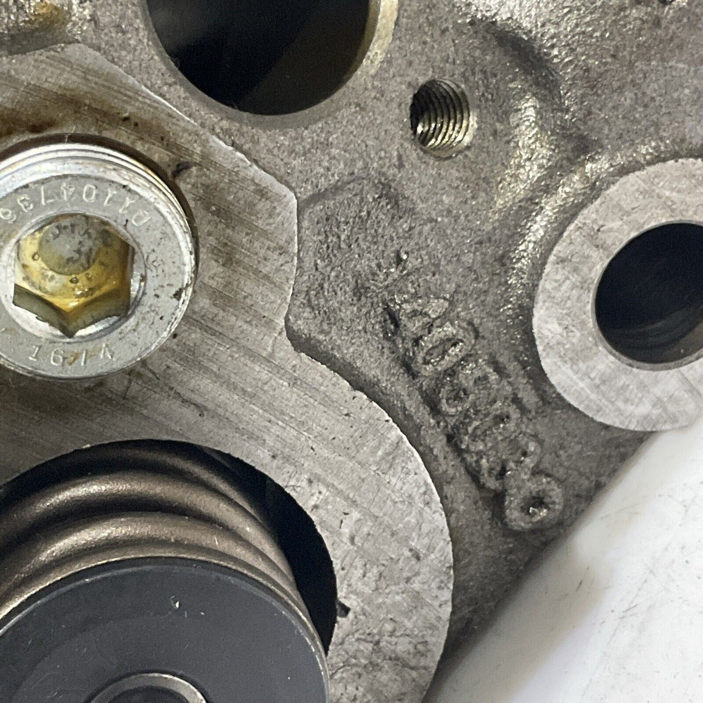 ARROW 13024737 NON SHIELDED COMPLETE HEAD CYLINDER  U4M