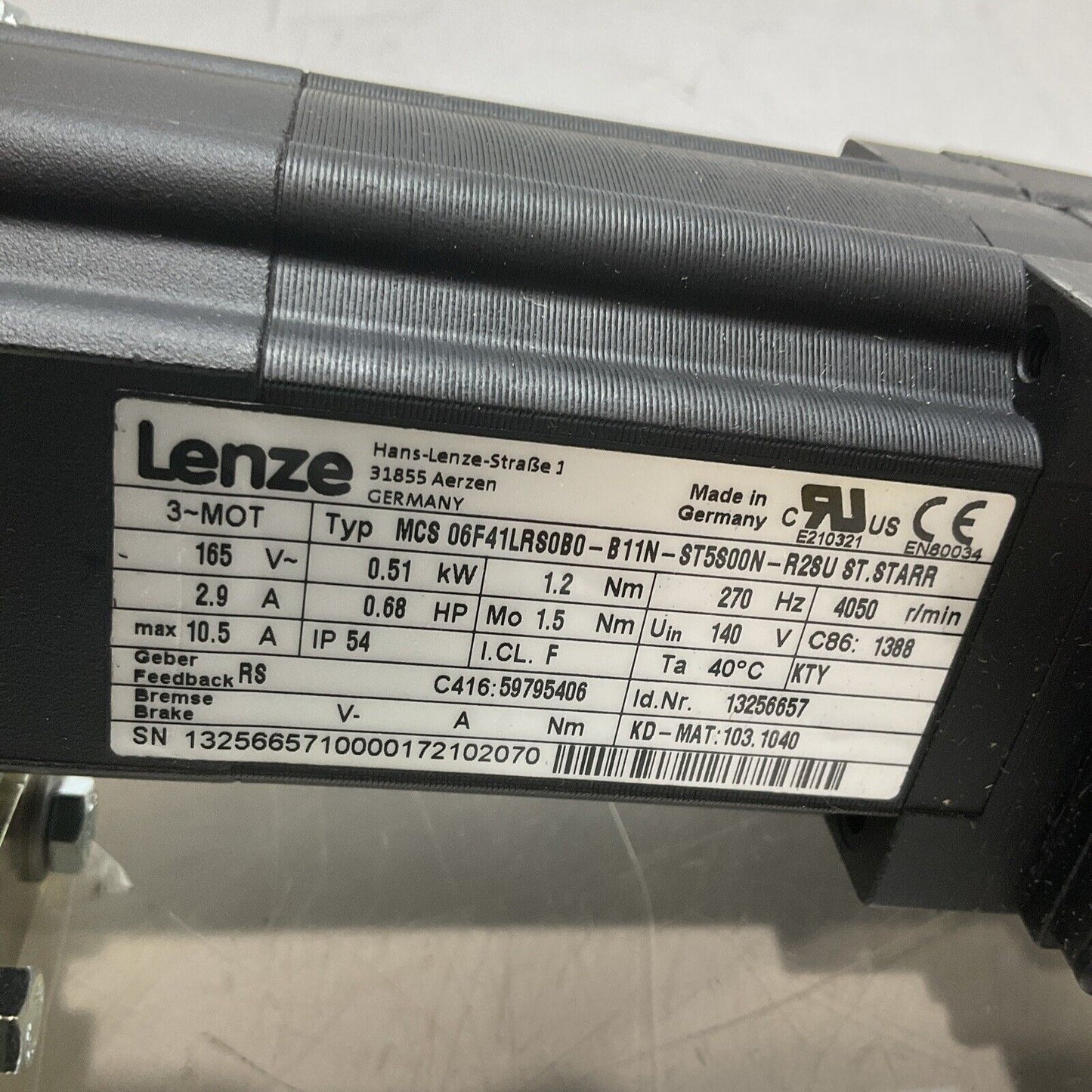 LENZE MCS06F41LRS0B0-B11N-ST5S00N-R2SUST.STARR MOTOR  U3S