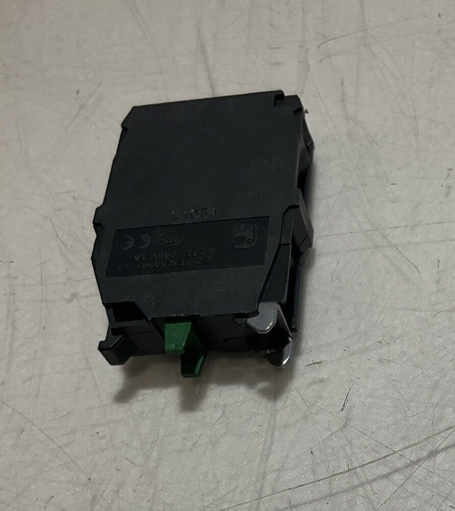 SCHNEIDER ZBE204 AND ZBE203 SINGLE PUSHBUTTON CONTACT BLOCK U3S