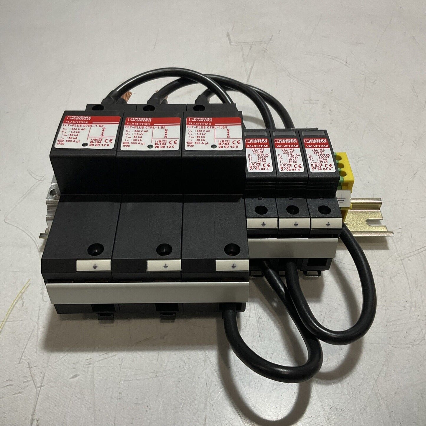 PHOENIX CONTACT 5603415 SYS FT+CT-VAL 208/120 LIGHTING ARRESTER TVSS SYSTEM U3S