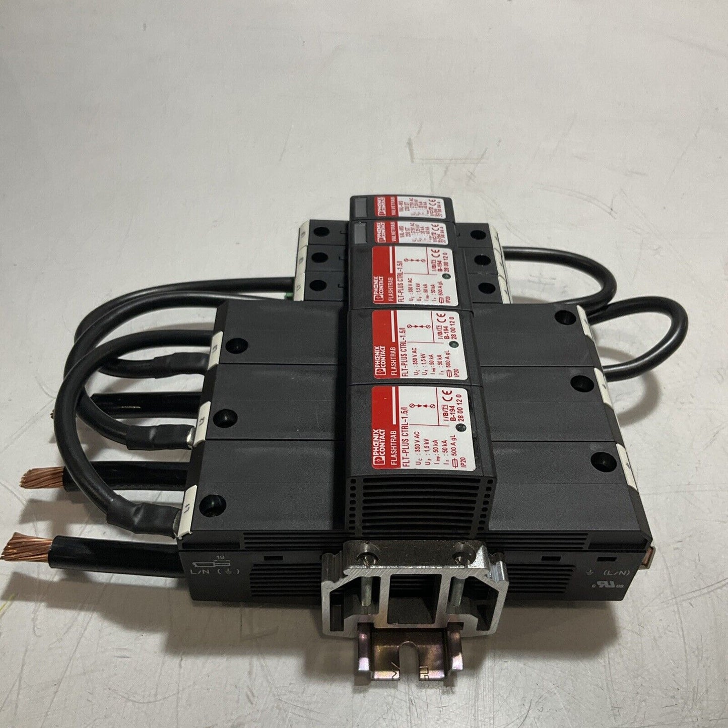PHOENIX CONTACT 5603415 SYS FT+CT-VAL 208/120 LIGHTING ARRESTER TVSS SYSTEM U3S