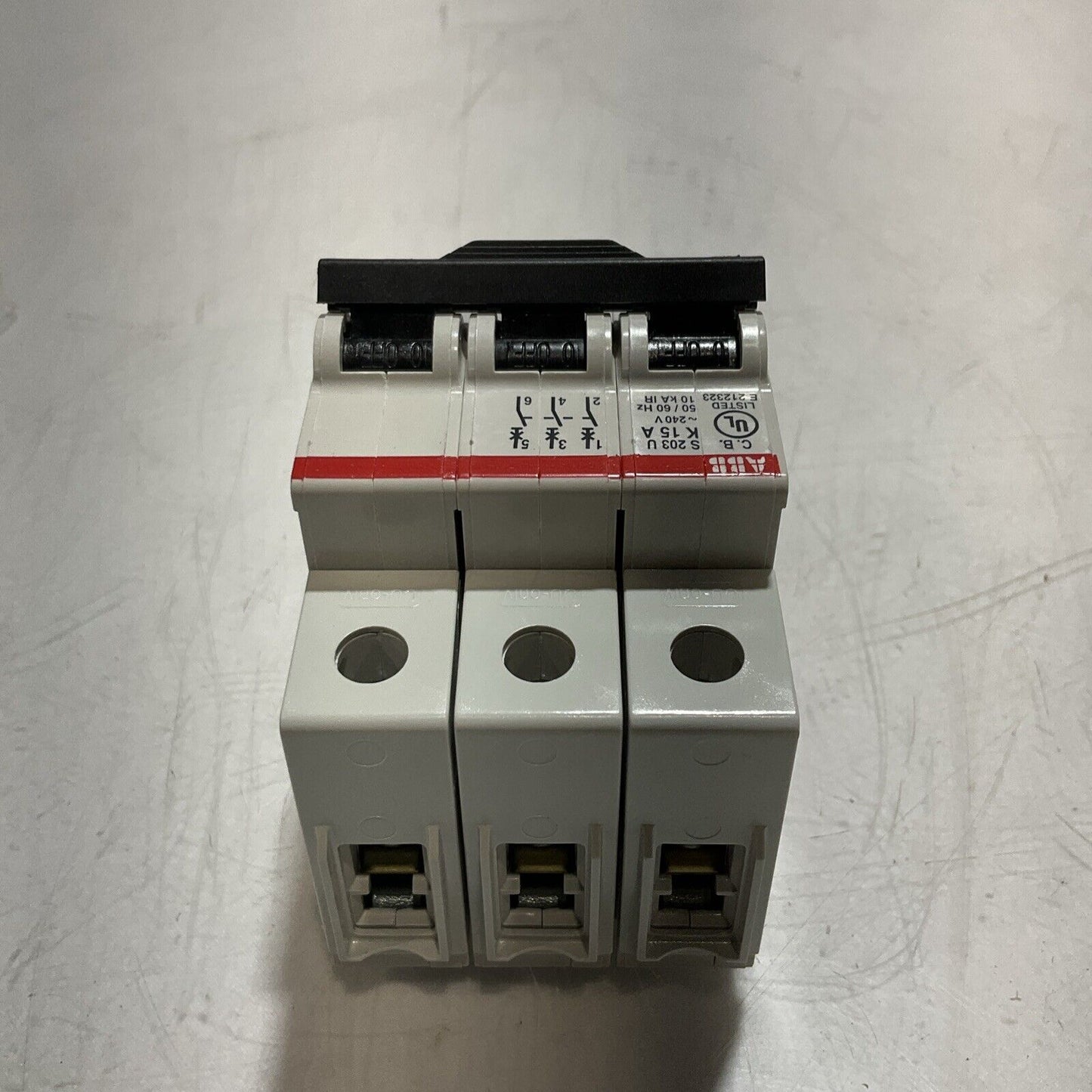 ABB S203U-K15 CIRCUIT BREAKER 3-Pole 240V 60HZ 5.5kA RAIL MOUNT U3S