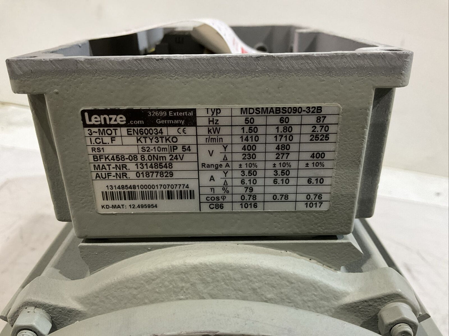 LENZE EN60034 KTY3TKO BFK458-08 MDSMABS090-32B GEAR MOTOR 2525RPM 2.7KW 87HZ U3S