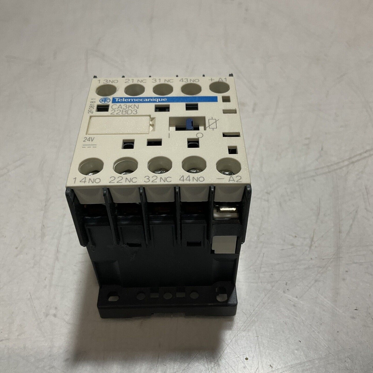 SCHNEIDER ELECTRIC FGR22-24S CA3KN-22BD3 CONTROL RELAY 24DC U3S