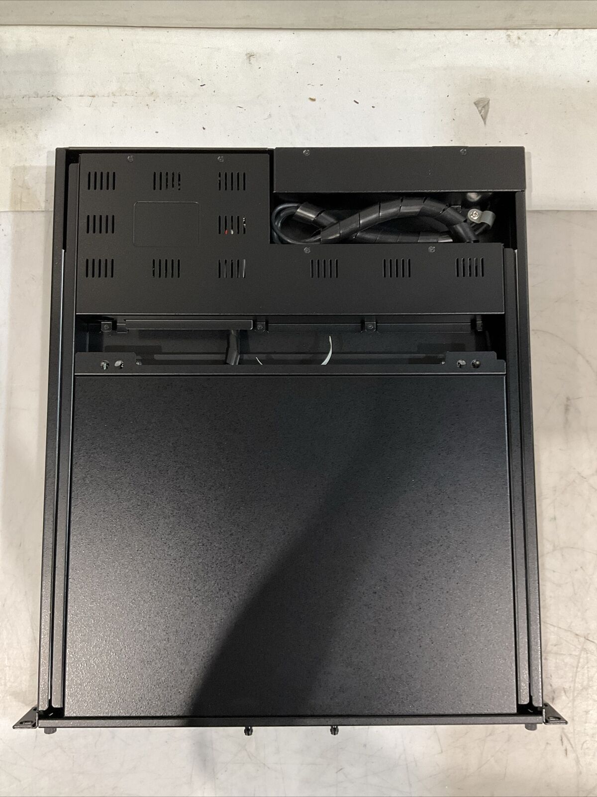 MACASE RM-KI-P1UKMV RACK MOUNT MONITOR 15IN U3S