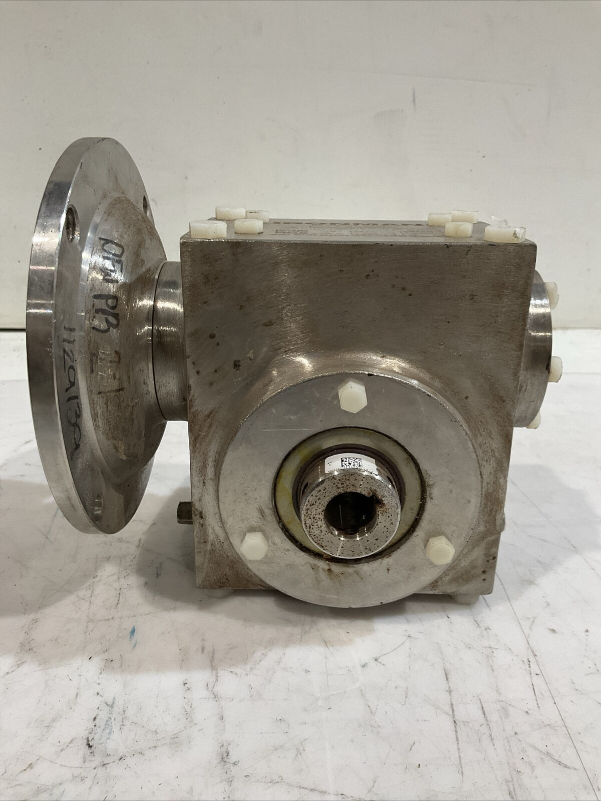 GROVE GEAR SS-HMQ-818-15-H1-56-12 RIGHT ANGLE GEAR BOX REDUCER 15:1 RATIO U4M