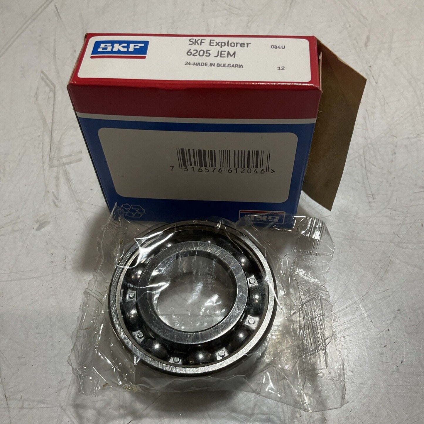 SKF  6205JEM EXPLORER  DEEP GROVE ROLLER  BEARING LOT OF 9 R7T