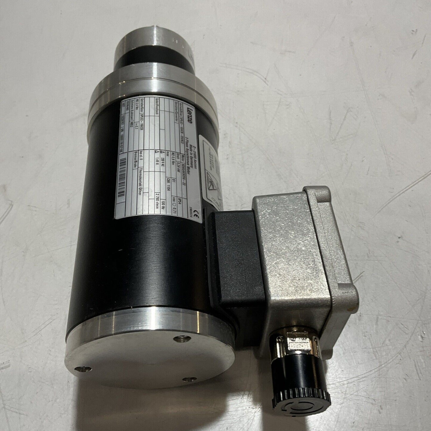 LENZE SDSGAXX056-22 PLANETARY GEARED SERVO MOTOR U3S