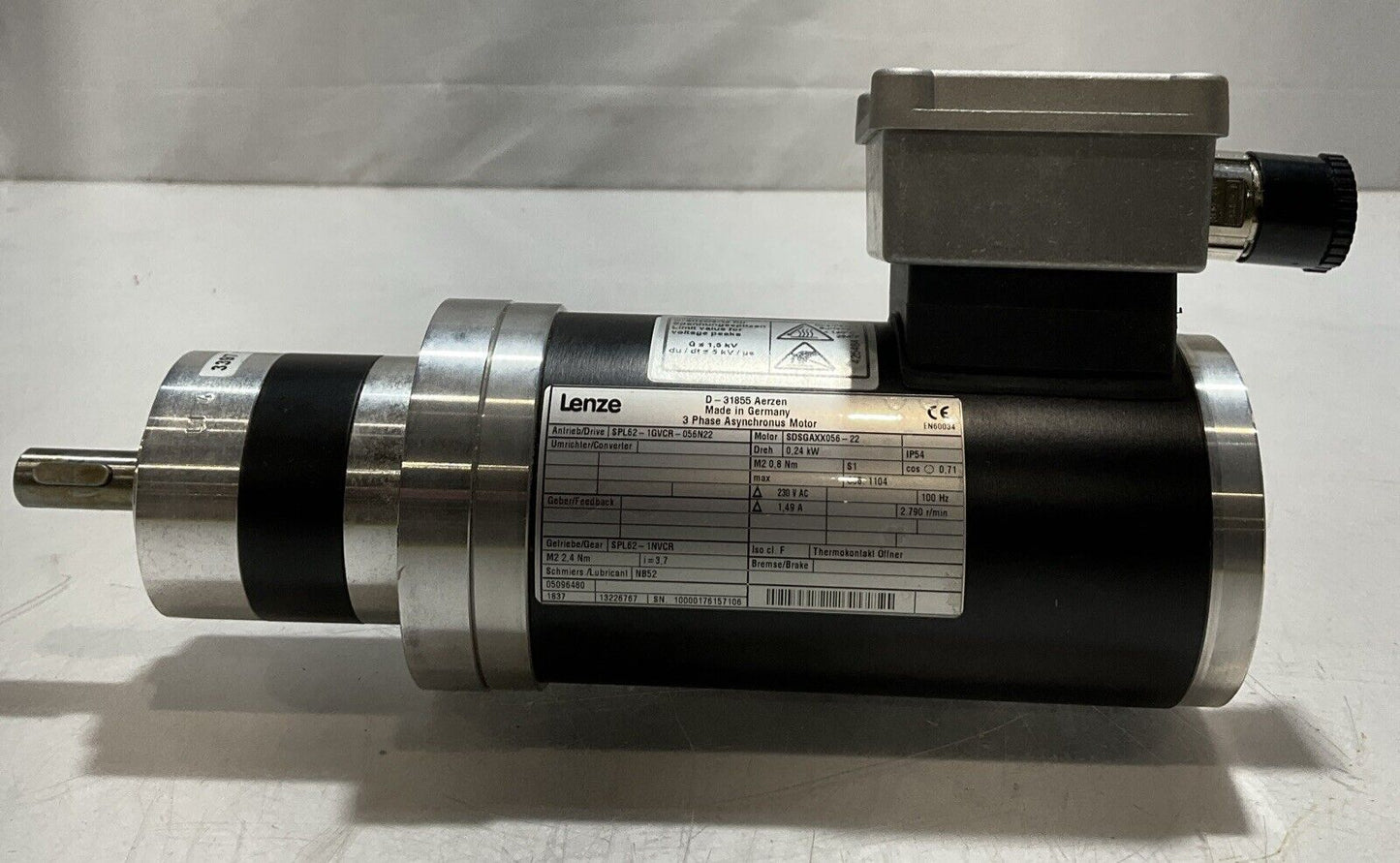 LENZE SDSGAXX056-22 PLANETARY GEARED SERVO MOTOR U3S