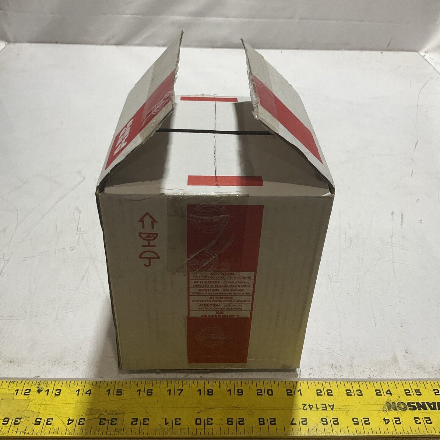 ABB TMAX T3 N 225 CIRCUIT BREAKER 3P  225A W AUX SWITCH U3S