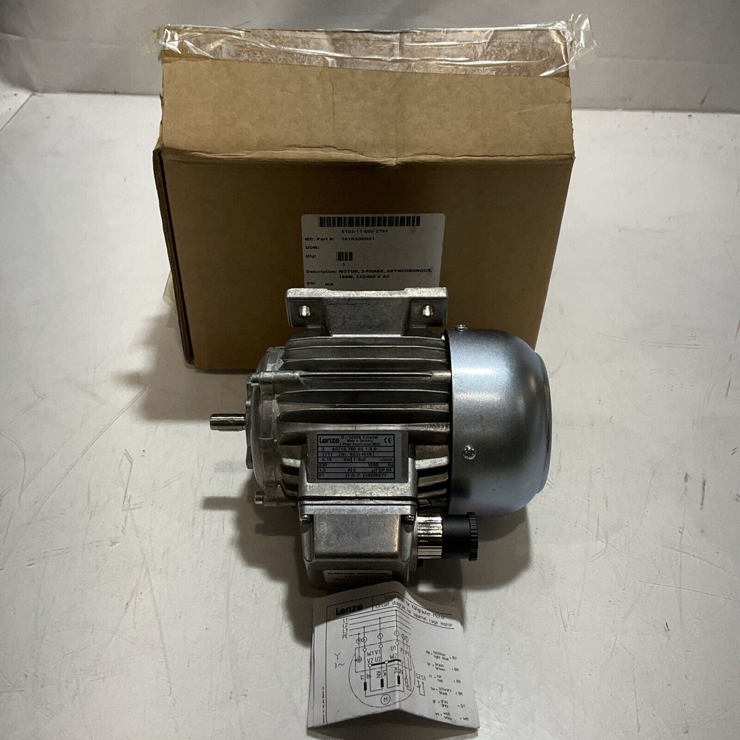 LENZE D-32699 13.750.65.1.3.0 PHASE MOTOR 180W 230/400 VAC 50 HZ 3 AC U3S