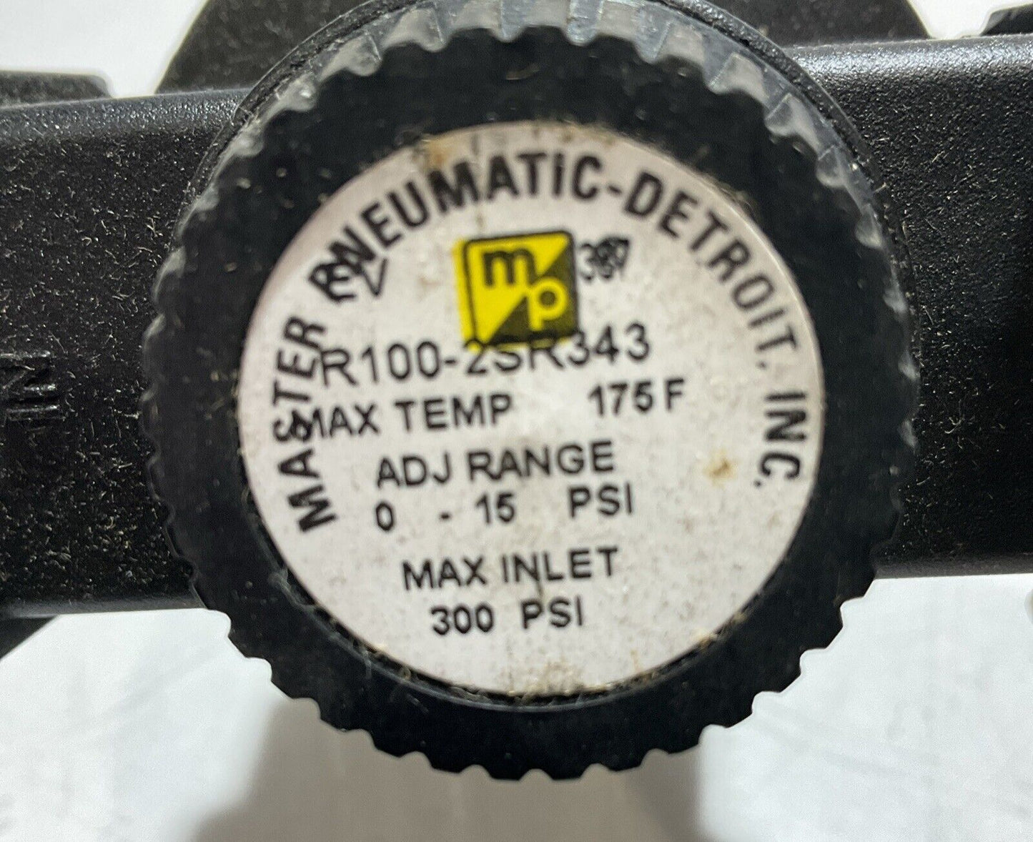 MASTER PNEUMATIC-DETROIT R100-2SR343 REGULATOR 1/4 MAX 175F U3S