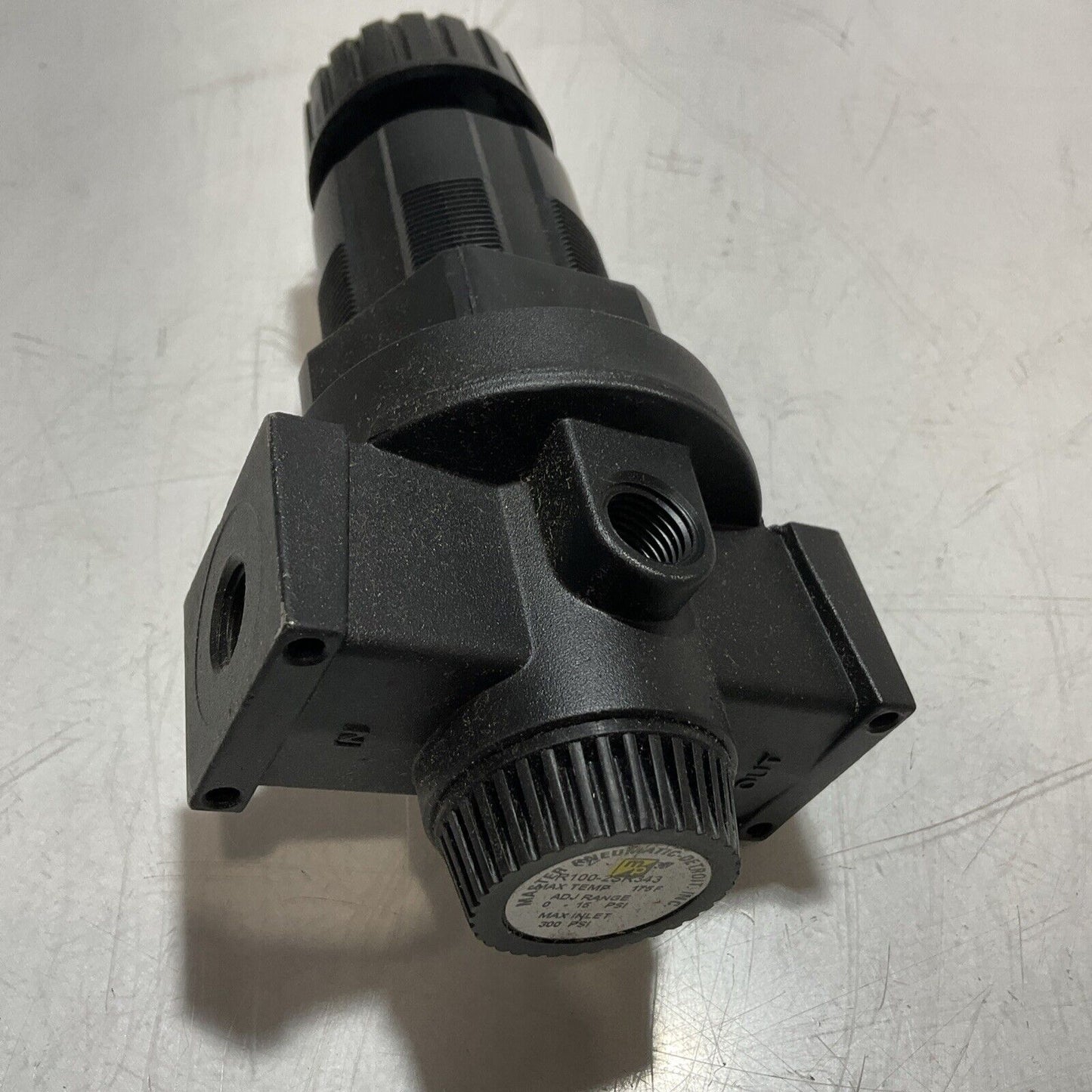 MASTER PNEUMATIC-DETROIT R100-2SR343 REGULATOR 1/4 MAX 175F U3S