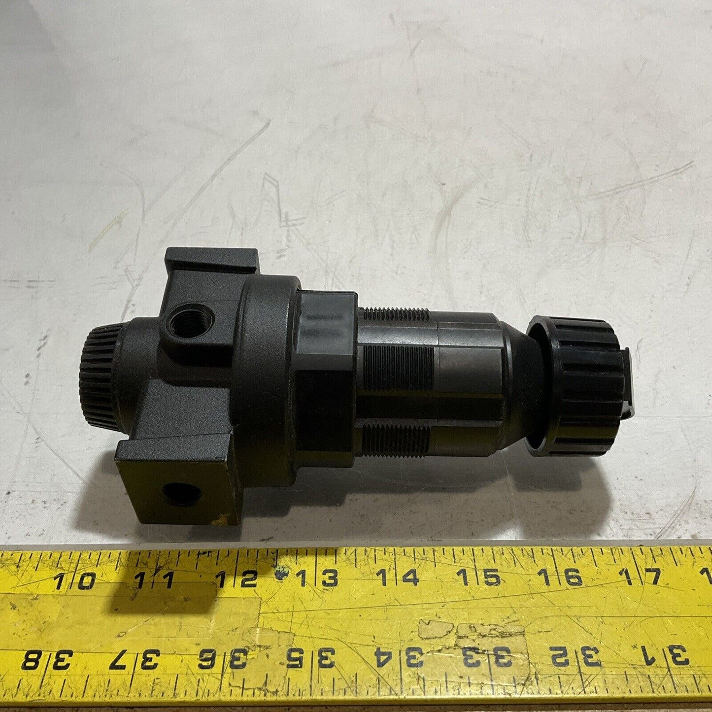 MASTER PNEUMATIC-DETROIT R100-2SR343 REGULATOR 1/4 MAX 175F U3S