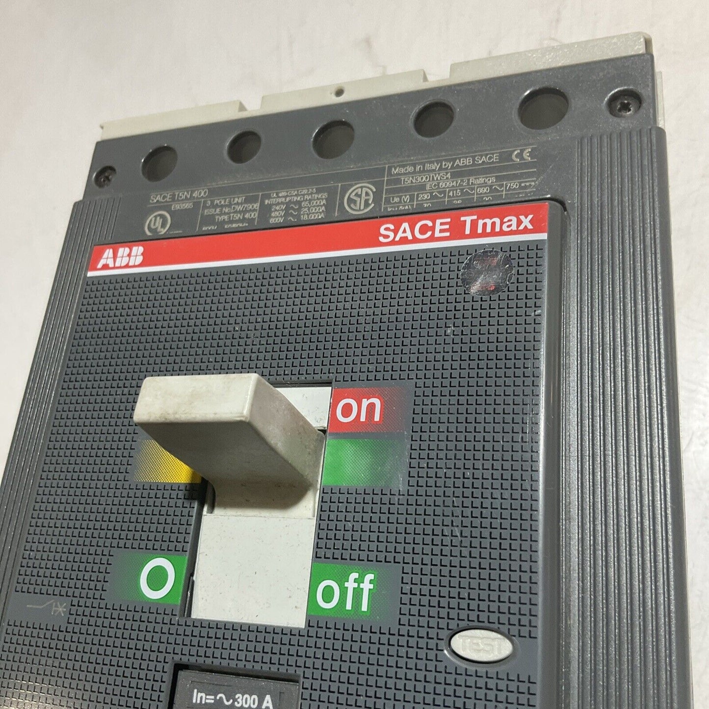 ABB SACE TMAX T5 N 400 MOLDED CASE CIRUIT BREAKER 3 P U3S