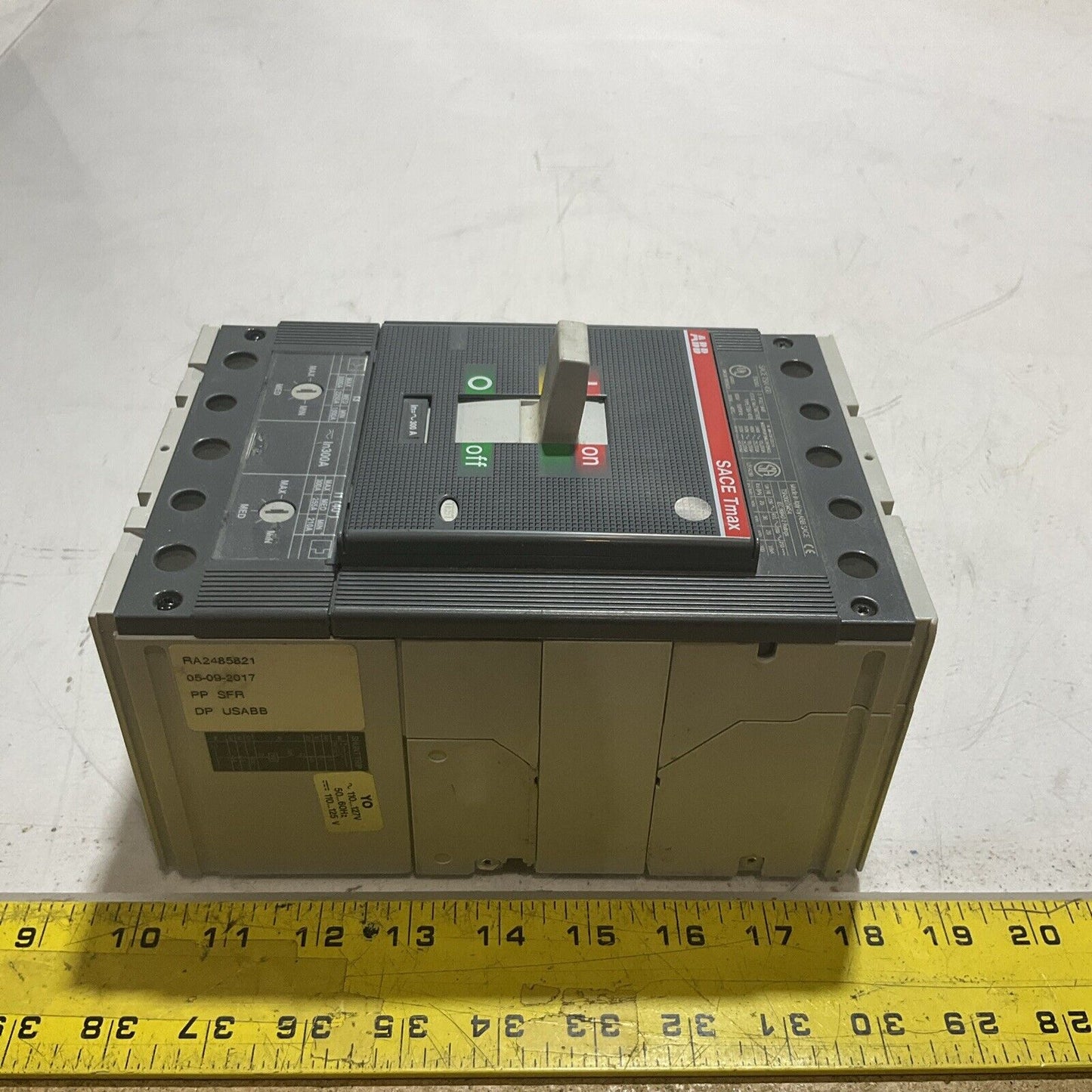 ABB SACE TMAX T5 N 400 MOLDED CASE CIRUIT BREAKER 3 P U3S