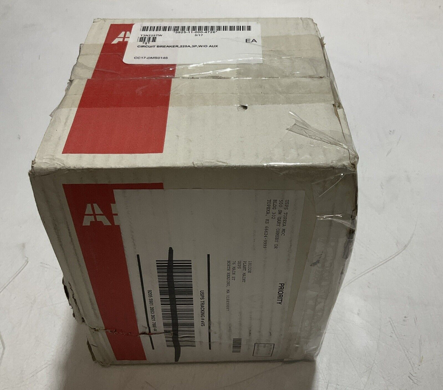 ABB SACE TMAX T3 N 225 CIRCUIT BREAKER 3P W AUX SWITCH U3S