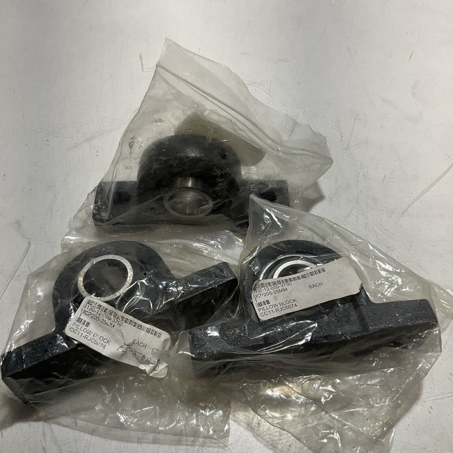 IPTCI  UC205-25MM  PILLOW  BLOCK  BEARINGS  ASSEMBLY  LOT OF  3  N3M